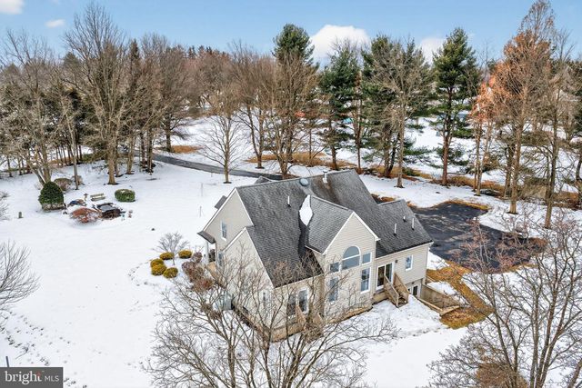 712 BROAD ST, Perkasie, PA 18944