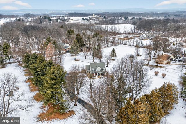 712 BROAD ST, Perkasie, PA 18944