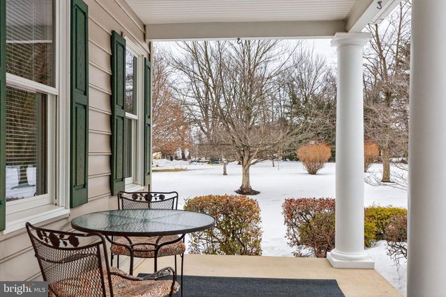 712 BROAD ST, Perkasie, PA 18944