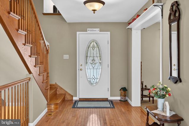 712 BROAD ST, Perkasie, PA 18944