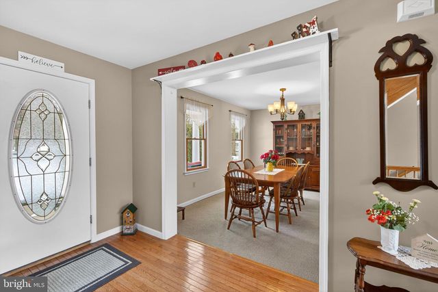 712 BROAD ST, Perkasie, PA 18944