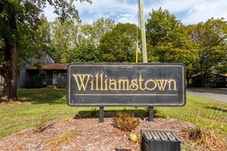 98 Moylan Court 98, Newington, CT 06111