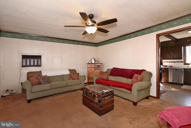 68 EISENHAUER RD, Myerstown, PA 17067