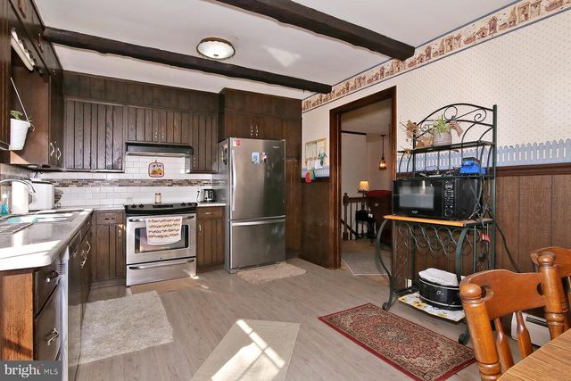 68 EISENHAUER RD, Myerstown, PA 17067