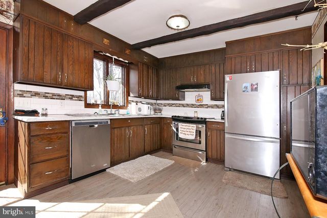 68 EISENHAUER RD, Myerstown, PA 17067