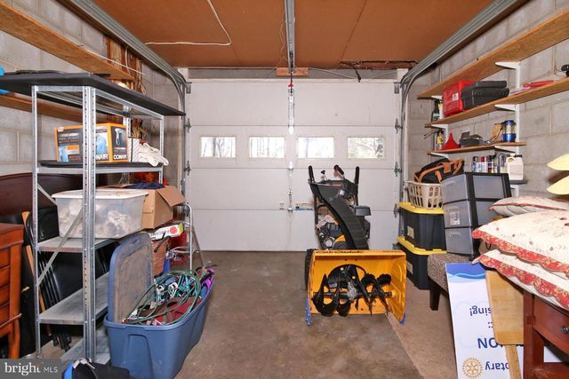 68 EISENHAUER RD, Myerstown, PA 17067