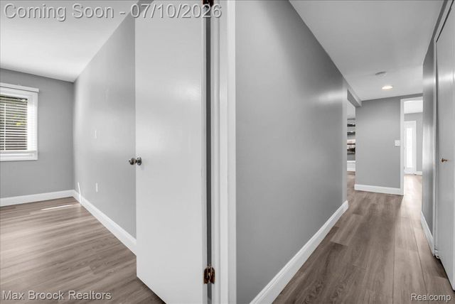 5229 Simpson Lake Road, West Bloomfield Charter Township, MI 48323