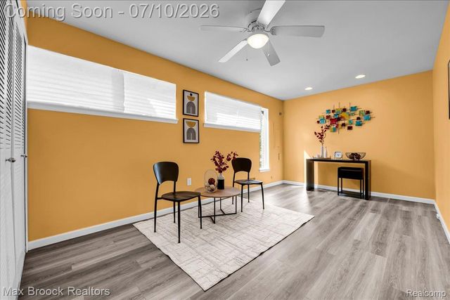 5229 Simpson Lake Road, West Bloomfield Charter Township, MI 48323