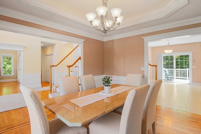 17 Dudley Road, Mendon, MA 01756