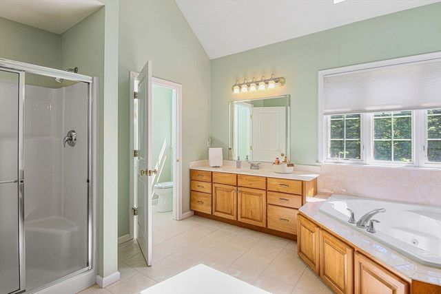 17 Dudley Road, Mendon, MA 01756