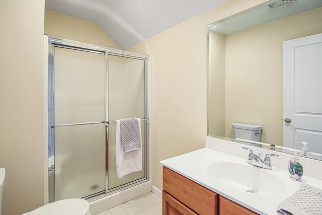 17 Dudley Road, Mendon, MA 01756