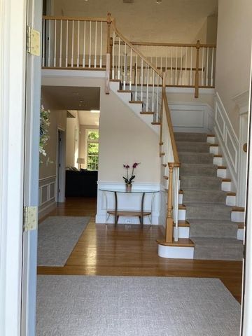 17 Dudley Road, Mendon, MA 01756