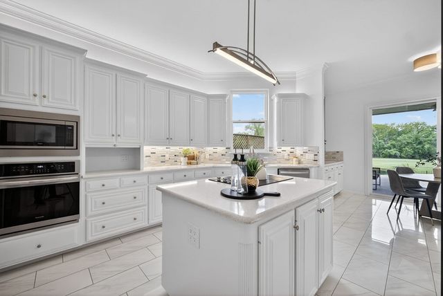 2605 Mandy Way, Arlington, TX 76017
