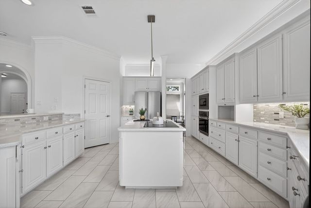 2605 Mandy Way, Arlington, TX 76017