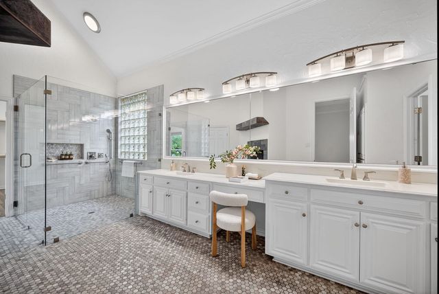 2605 Mandy Way, Arlington, TX 76017