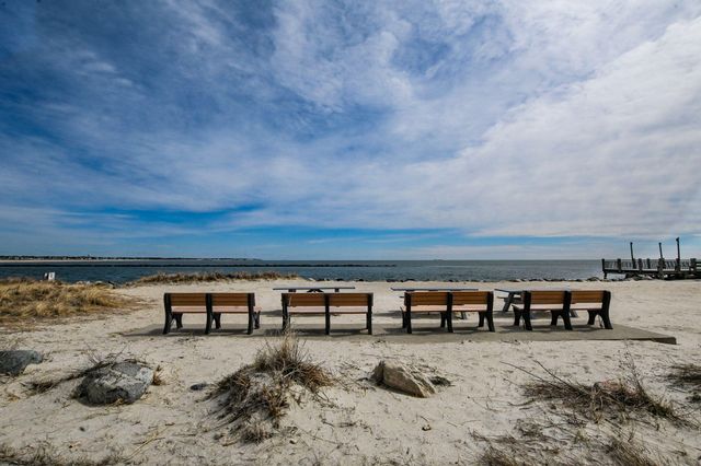 48 Captain Noyes Road, South Yarmouth, MA 02664