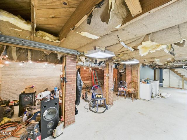 106 Markham Drive, Chapel Hill, NC 27514