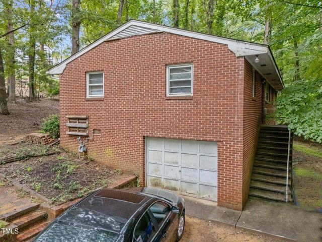 106 Markham Drive, Chapel Hill, NC 27514