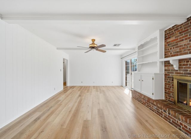 7446 E 53rd Place, Tulsa, OK 74145