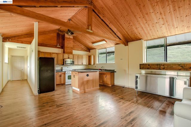 6115 Morgan Territory Rd, Clayton, CA 94517