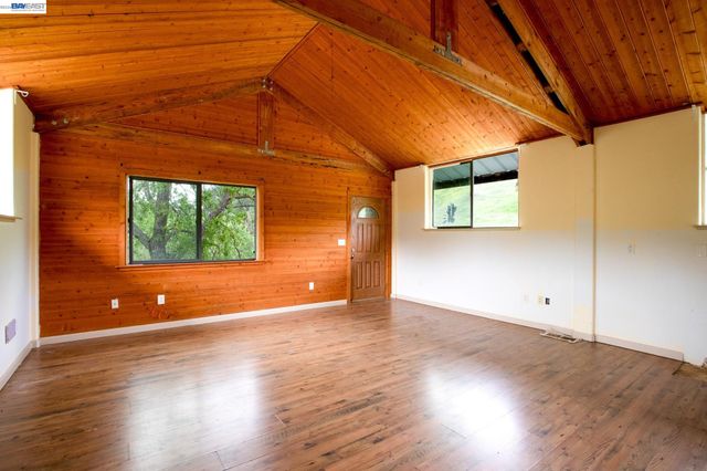 6115 Morgan Territory Rd, Clayton, CA 94517