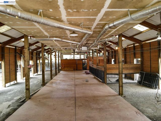 6115 Morgan Territory Rd, Clayton, CA 94517