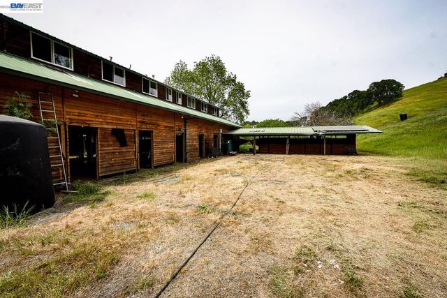 6115 Morgan Territory Rd, Clayton, CA 94517