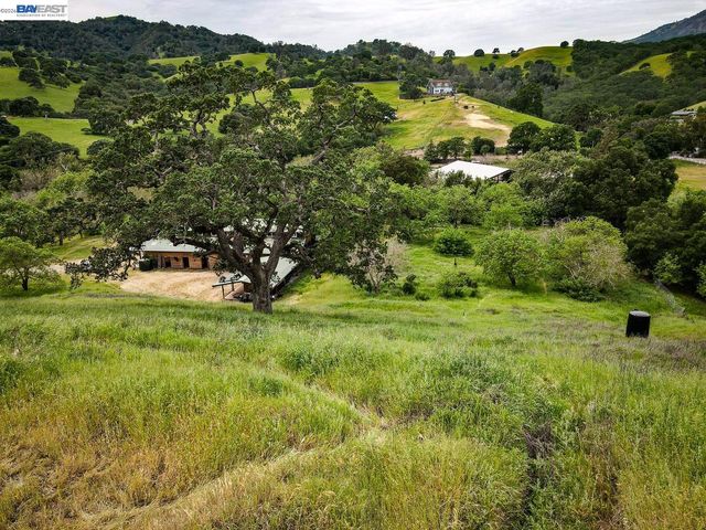 6115 Morgan Territory Rd, Clayton, CA 94517