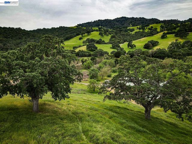 6115 Morgan Territory Rd, Clayton, CA 94517