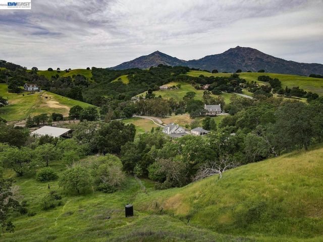 6115 Morgan Territory Rd, Clayton, CA 94517