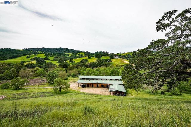 6115 Morgan Territory Rd, Clayton, CA 94517