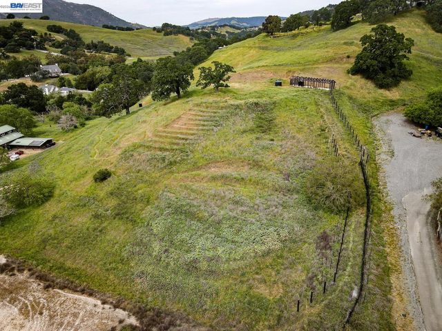 6115 Morgan Territory Rd, Clayton, CA 94517