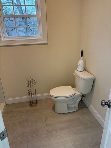 168 Main St 1, Boylston, MA 01505