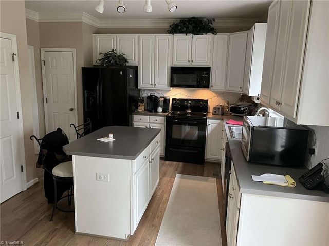 117 Lonetree Circle, Advance, NC 27006