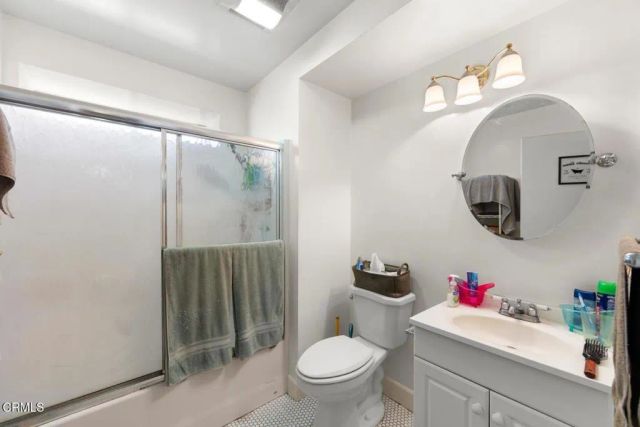 907 Mission Rock Road, Santa Paula, CA 93060