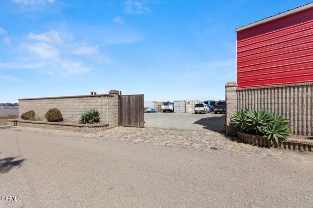 907 Mission Rock Road, Santa Paula, CA 93060