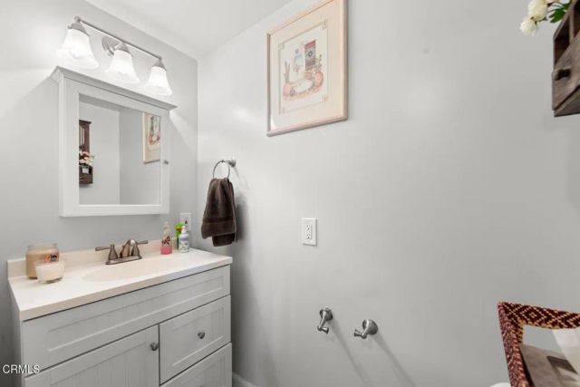 907 Mission Rock Road, Santa Paula, CA 93060