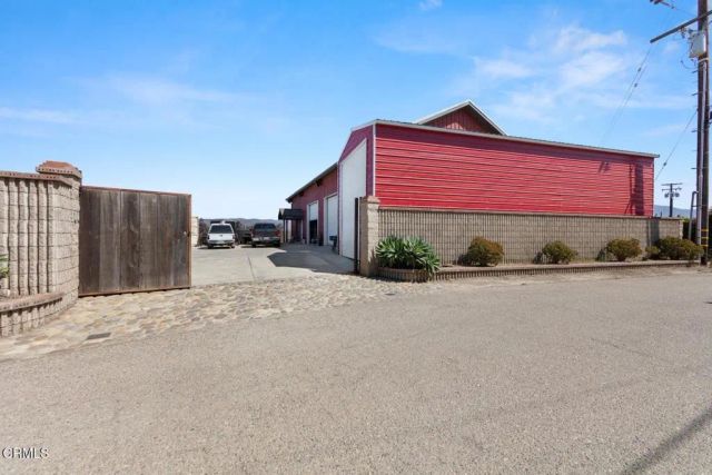 907 Mission Rock Road, Santa Paula, CA 93060
