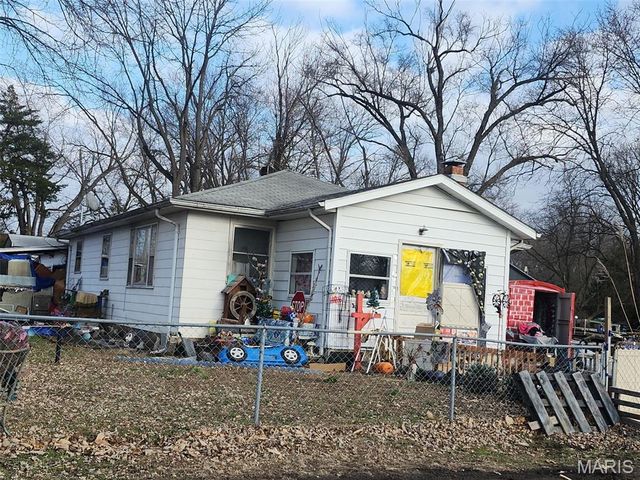 124 S 7th Street, East Carondelet, IL 62240