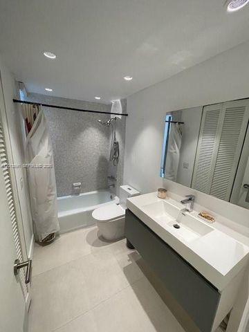 3026 Day Ave 3026, Miami, FL 33133