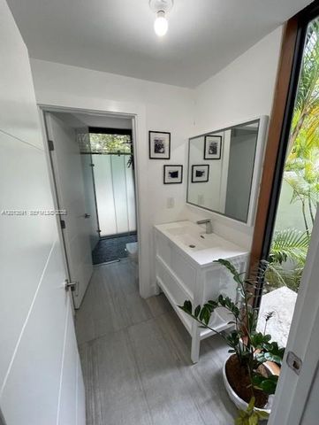 3026 Day Ave 3026, Miami, FL 33133