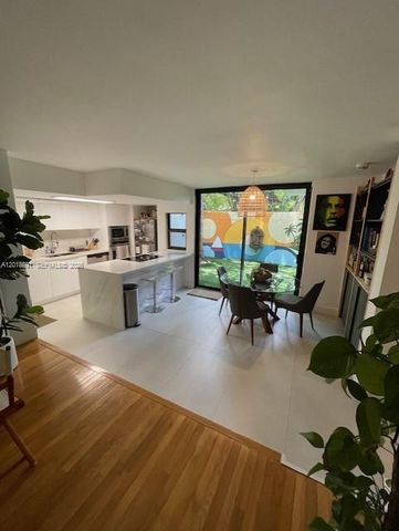 3026 Day Ave 3026, Miami, FL 33133