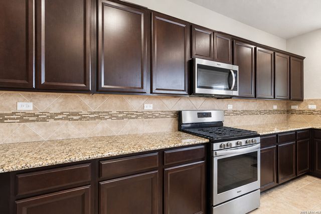 14011 Elounda, San Antonio, TX 78245