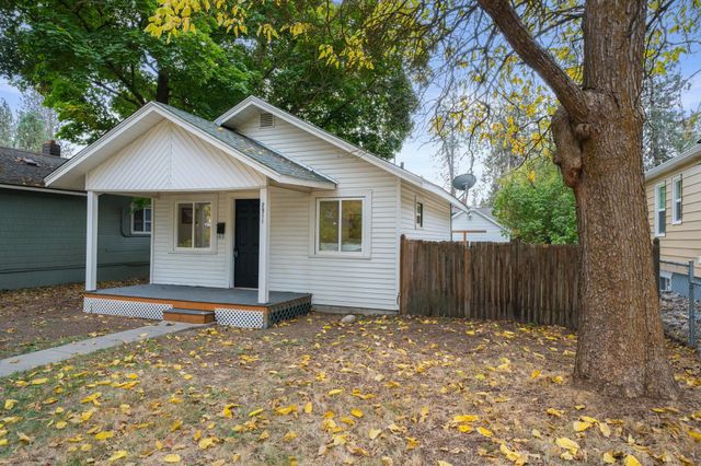 2911 W Garland Ave, Spokane, WA 99205