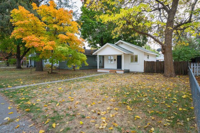 2911 W Garland Ave, Spokane, WA 99205