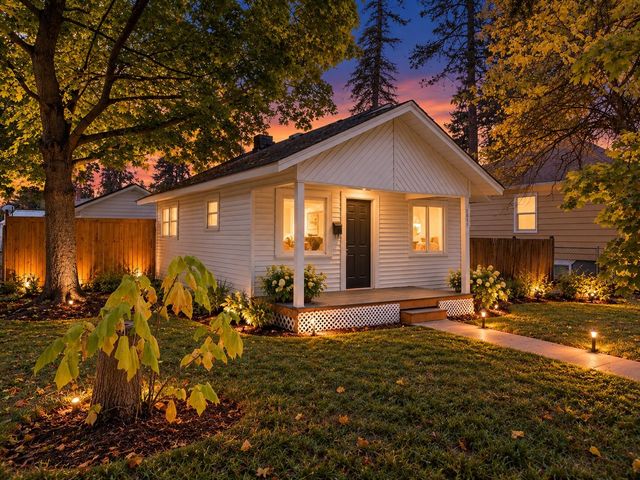 2911 W Garland Ave, Spokane, WA 99205