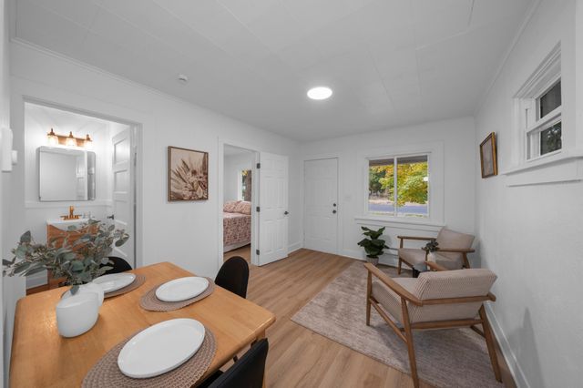2911 W Garland Ave, Spokane, WA 99205