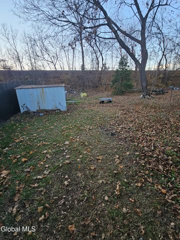 26 Lyman Street, Hoosick Falls, NY 12090