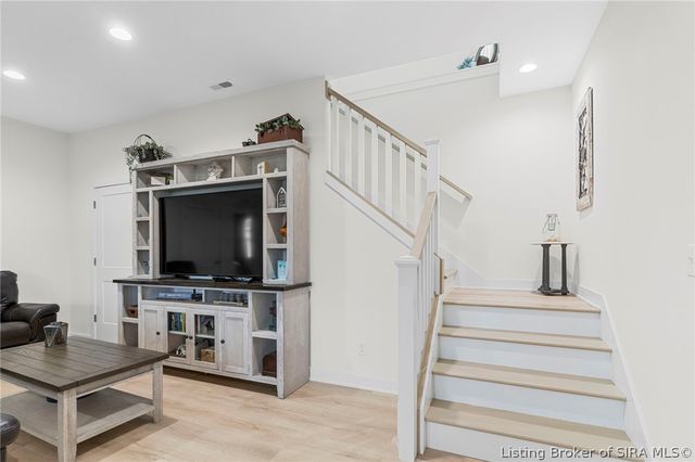 1010 E First Street, Madison, IN 47250