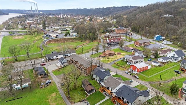 1010 E First Street, Madison, IN 47250